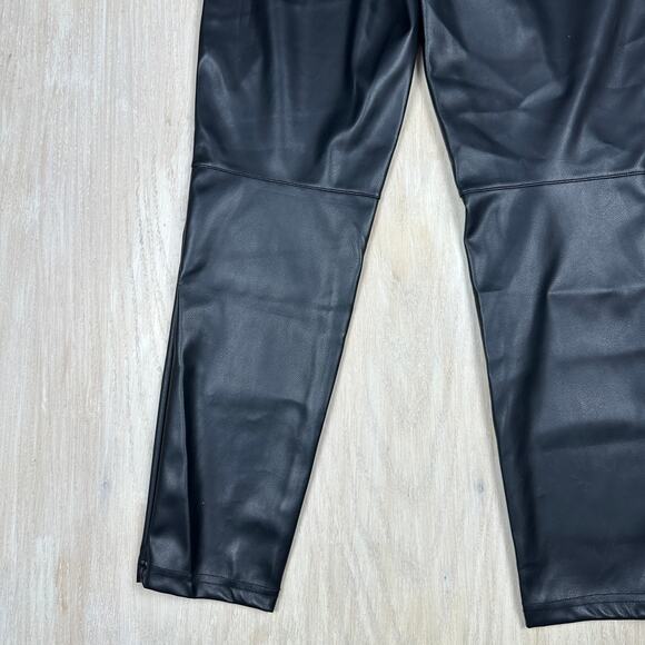 NWT Fabletics Black Vegan Leather Legging Pull On Sleek Activewear Pants Small - Picture 15 of 15